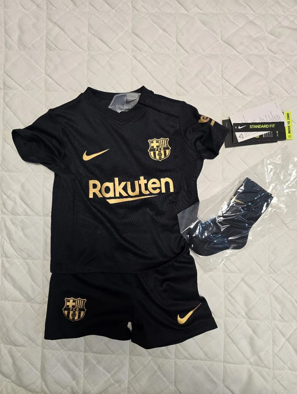 Nike Rakuten Jersey Set - Picture 1 of 3